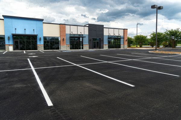 Cost of Parking Lot Blacktopping in Longmont